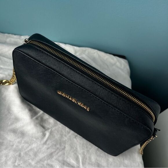 MICHAEL KORS Black Leather Saffiano Camera Bag Crossbody Chain Jet Set - Picture 2 of 9